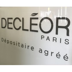 Sticker vitrine lettres découpées