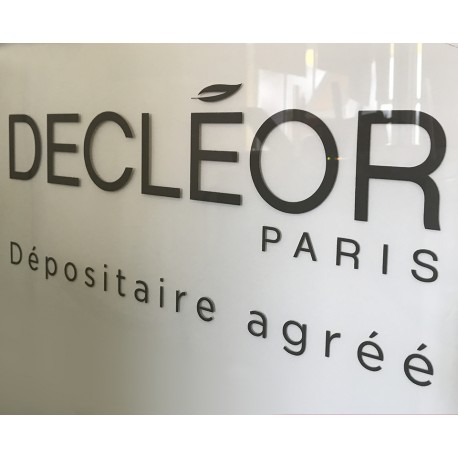 Sticker vitrine lettres découpées